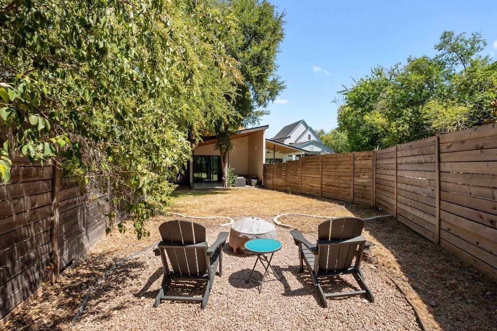 1005 Cardinal Lane Austin TX 78704