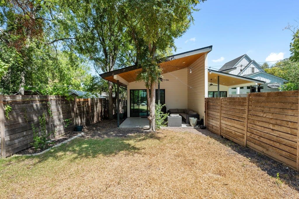 1005 Cardinal Lane Austin TX 78704