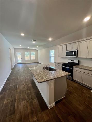 1337 Camden Lane Lockhart TX 78644