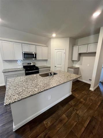 1337 Camden Lane Lockhart TX 78644