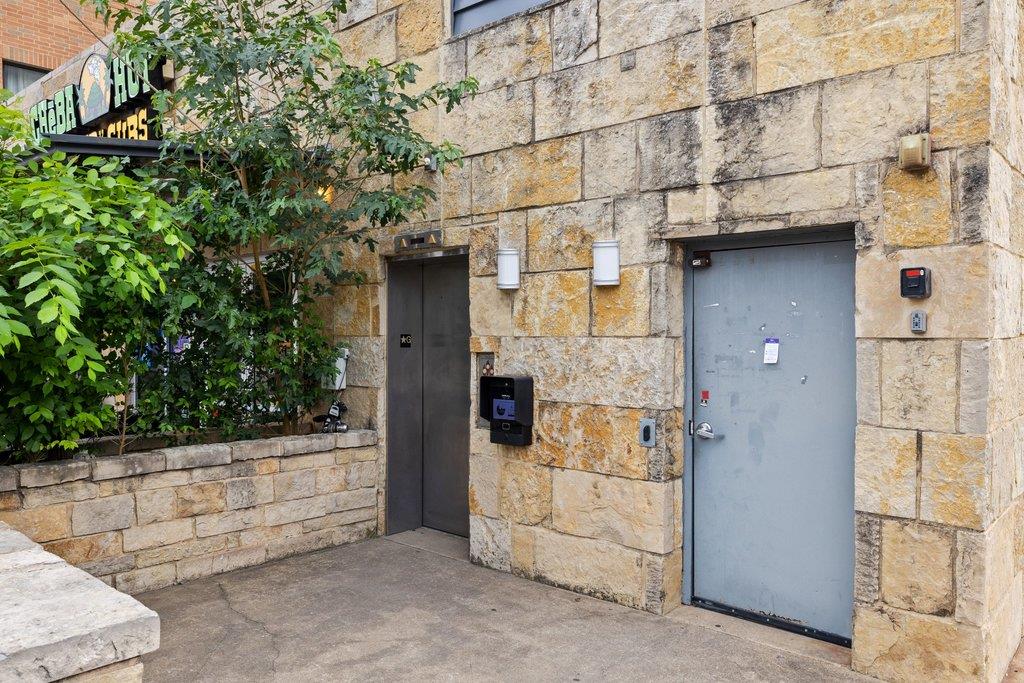 3016 Guadalupe Street Austin TX 78705