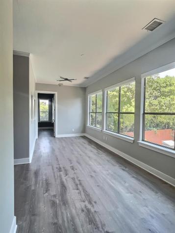 2216 Thornton Road Austin TX 78704