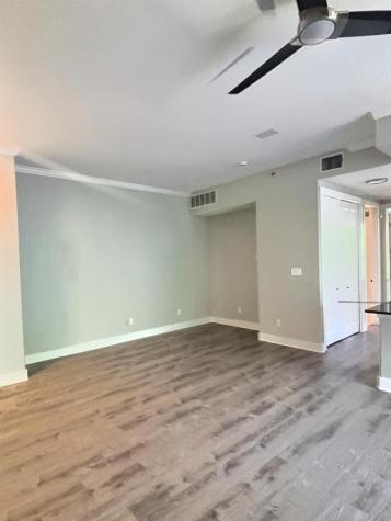 2216 Thornton Road Austin TX 78704