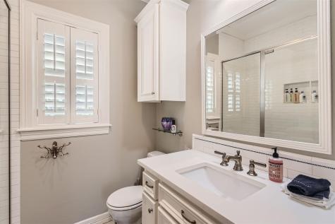 2390 W 8th Street Austin TX 78703