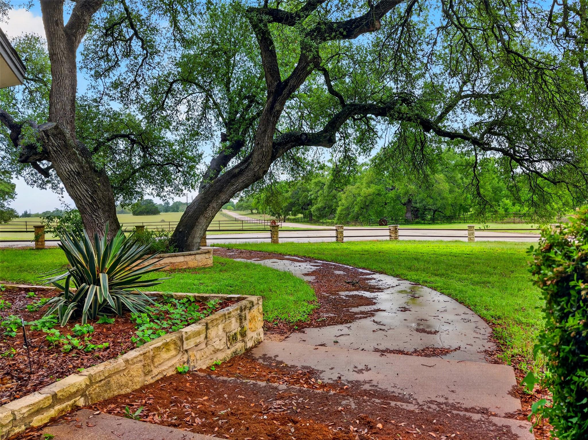 6106 SE Fm Ranch Holland TX 76534
