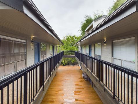908 Poplar Street Austin TX 78705