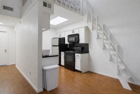 908 Poplar Street Austin TX 78705