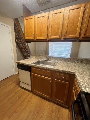 2210 Pearl Street Austin TX 78705