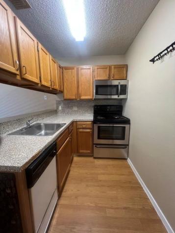 2210 Pearl Street Austin TX 78705