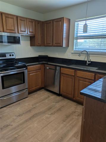 209 Phillips Street Hutto TX 78634