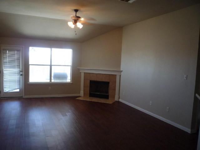 102 Aguilar Drive Hutto TX 78634