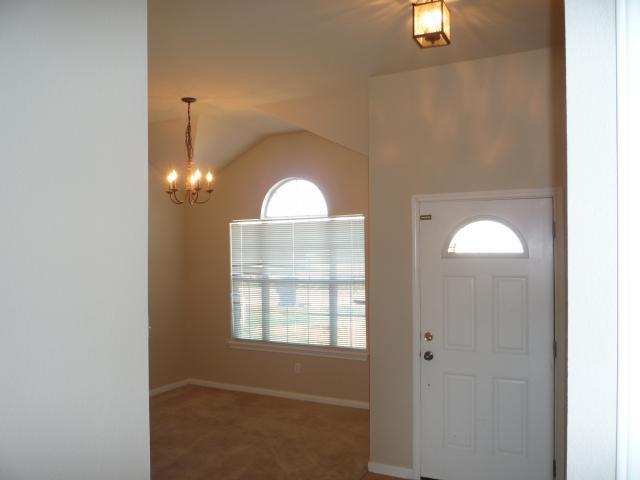 102 Aguilar Drive Hutto TX 78634