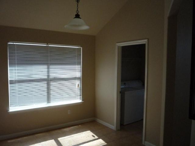 102 Aguilar Drive Hutto TX 78634