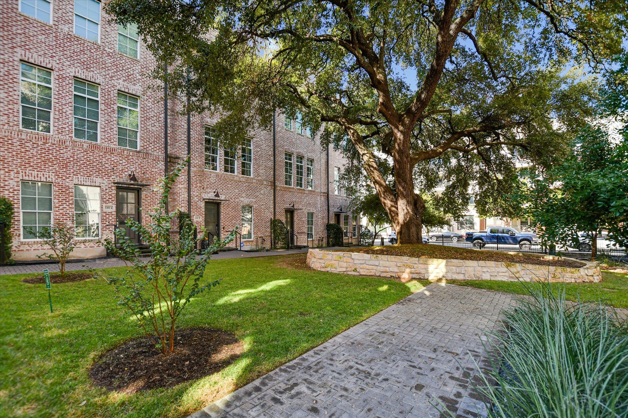 1301 Town Creek Drive Austin TX 78741
