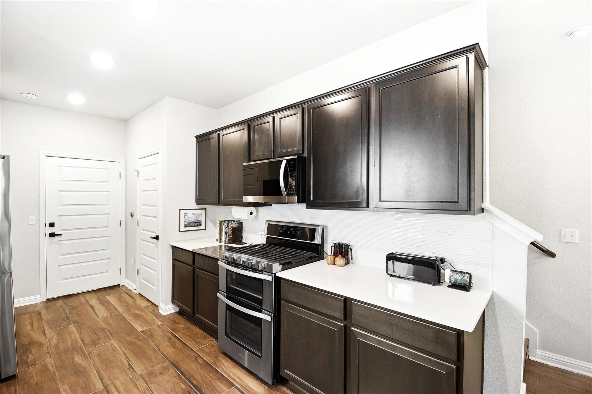 7706 Mandela Bend Austin TX 78744