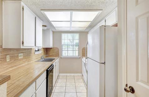 8704 Clearbrook Trail Austin TX 78729