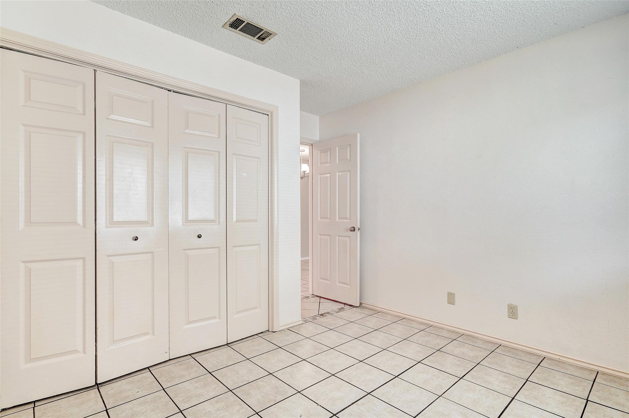 8704 Clearbrook Trail Austin TX 78729
