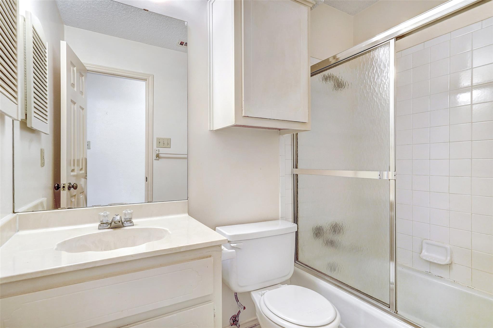 8704 Clearbrook Trail Austin TX 78729