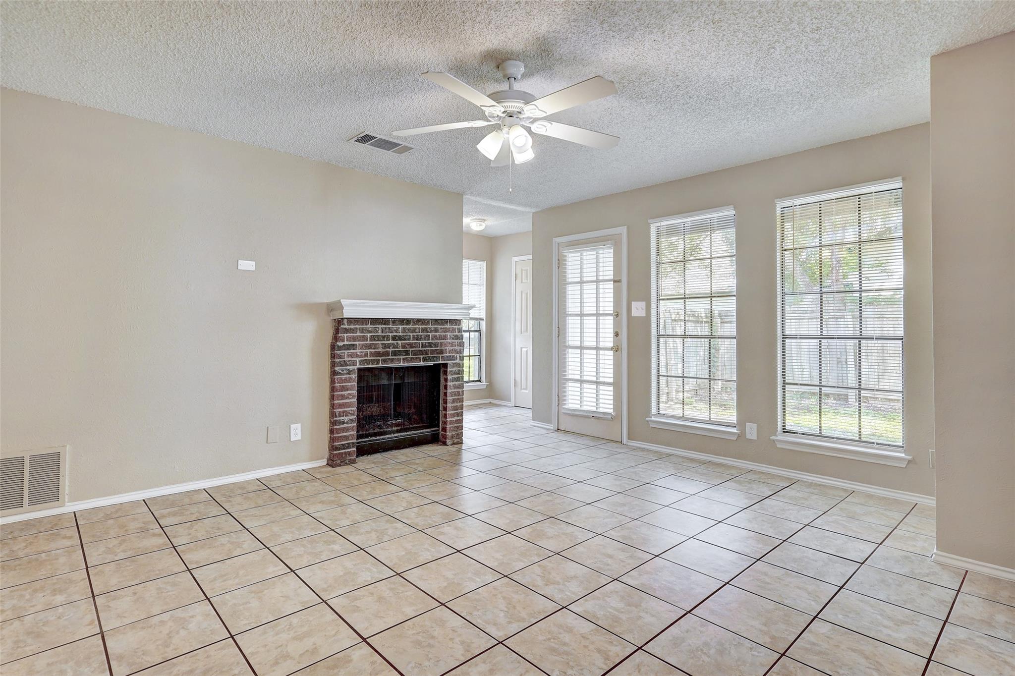 8704 Clearbrook Trail Austin TX 78729