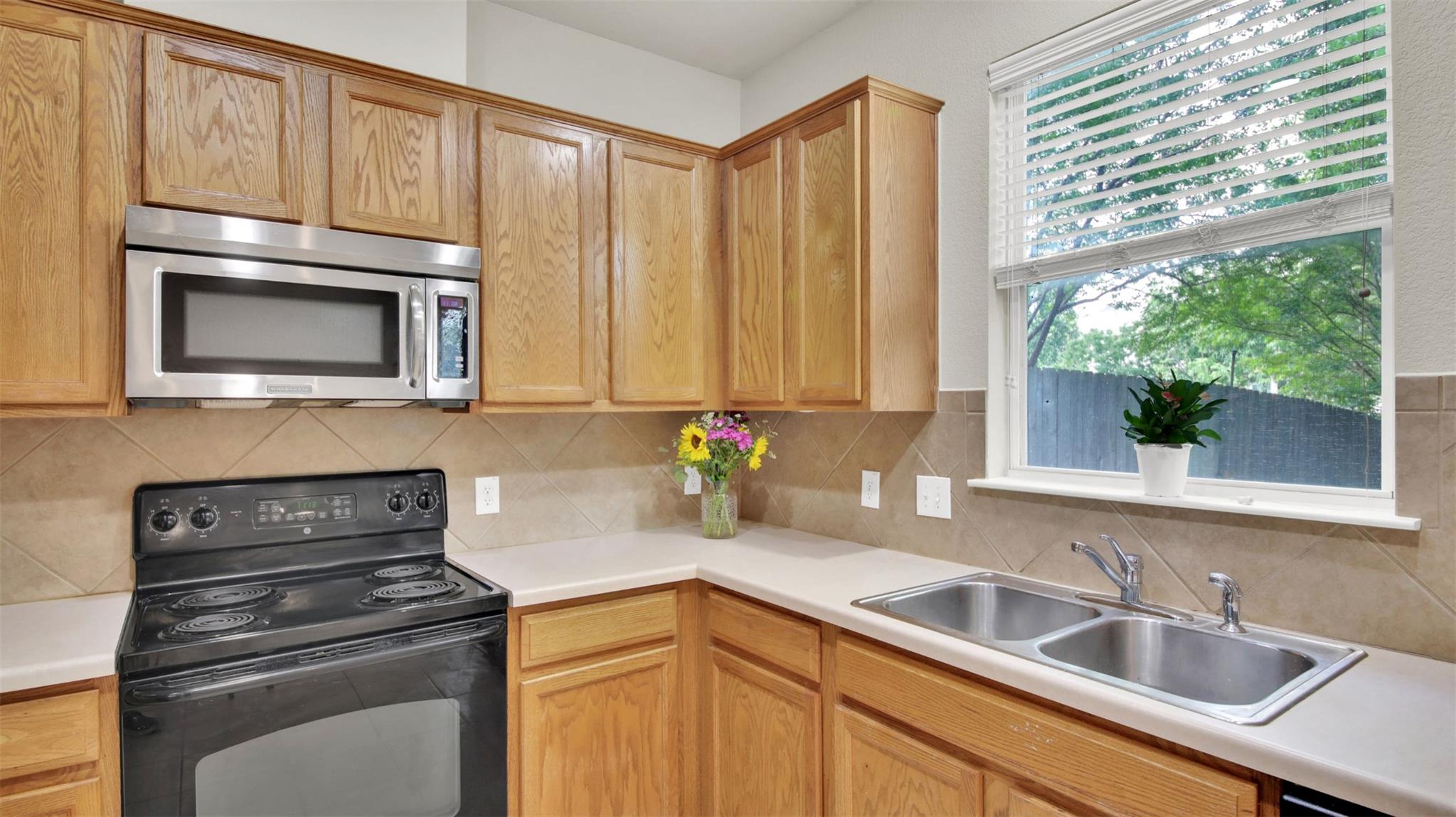 73 Verde Ranch Loop Leander TX 78641