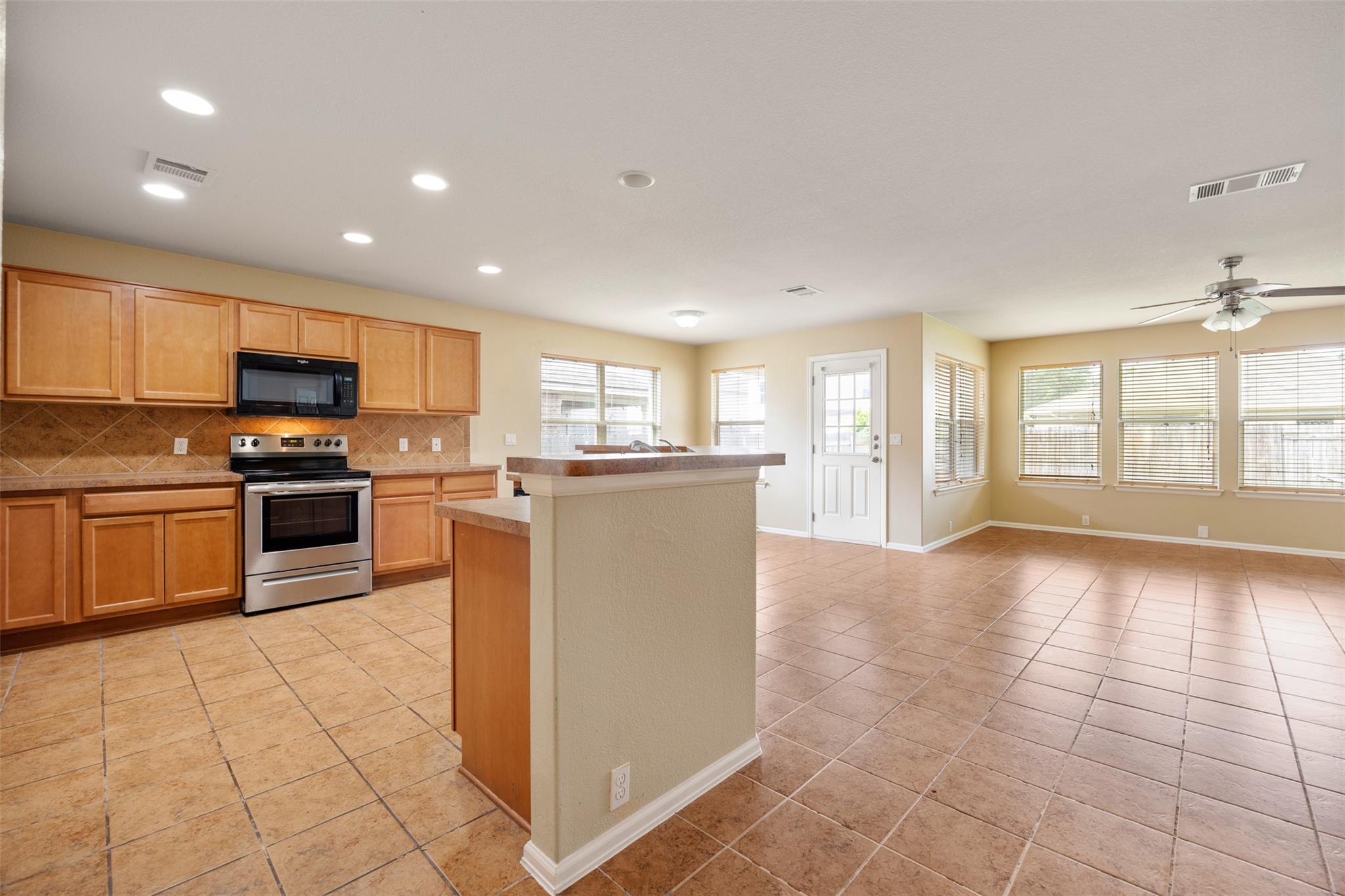 205 Lark Street Leander TX 78641