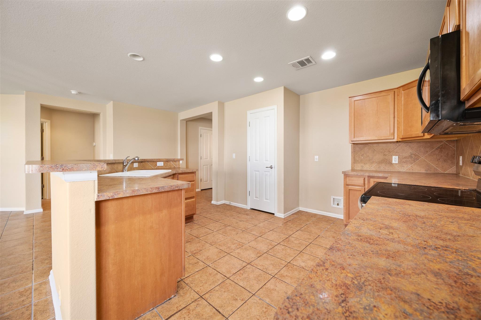 205 Lark Street Leander TX 78641