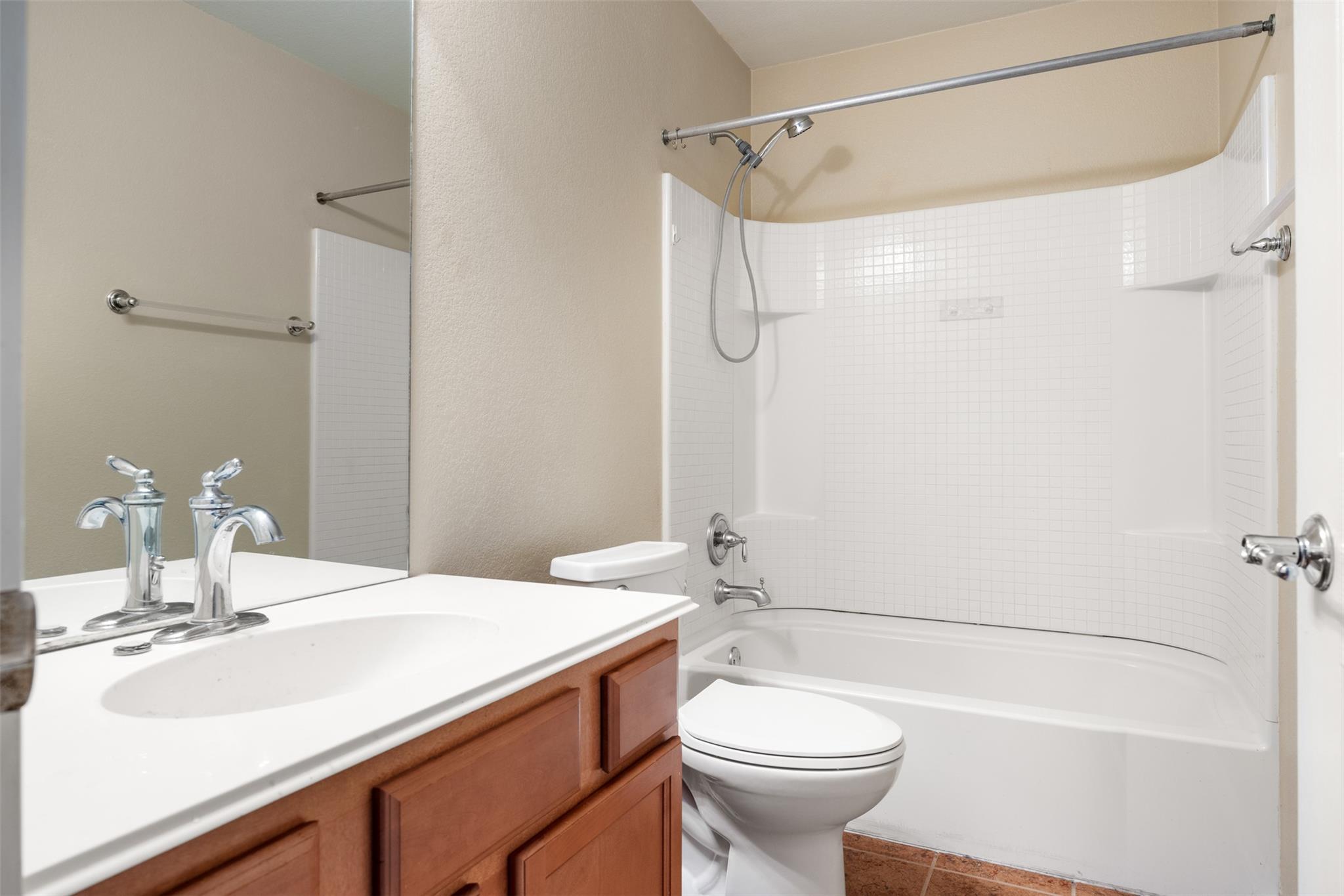 205 Lark Street Leander TX 78641