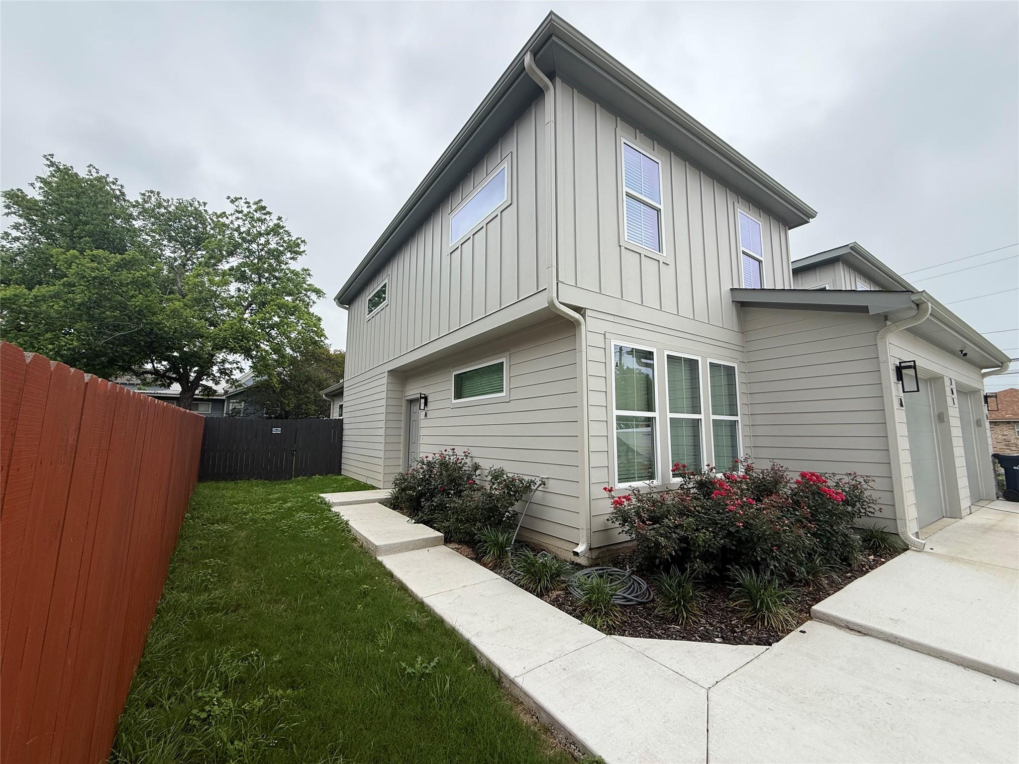201 N Vandeveer Street Burnet TX 78611
