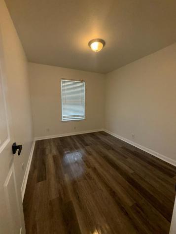 5807 Teri Road Austin TX 78744