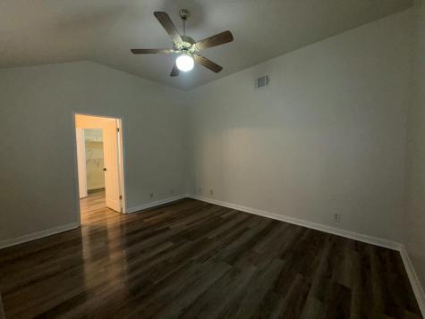 5807 Teri Road Austin TX 78744