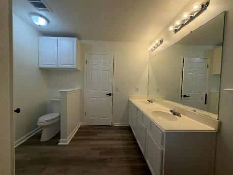 5807 Teri Road Austin TX 78744