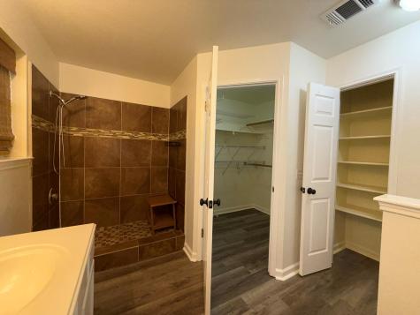5807 Teri Road Austin TX 78744