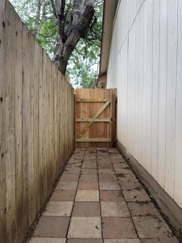5807 Teri Road Austin TX 78744