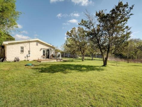 131 Barton Meadow Drive Dripping Springs TX 78620