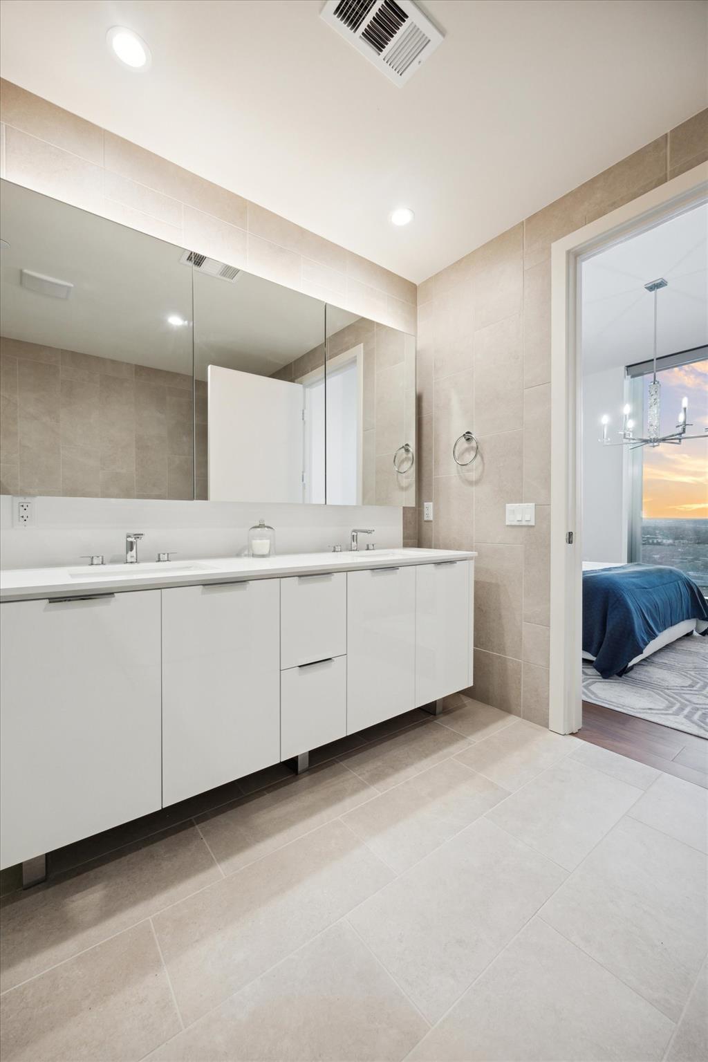 44 East Avenue Austin TX 78701