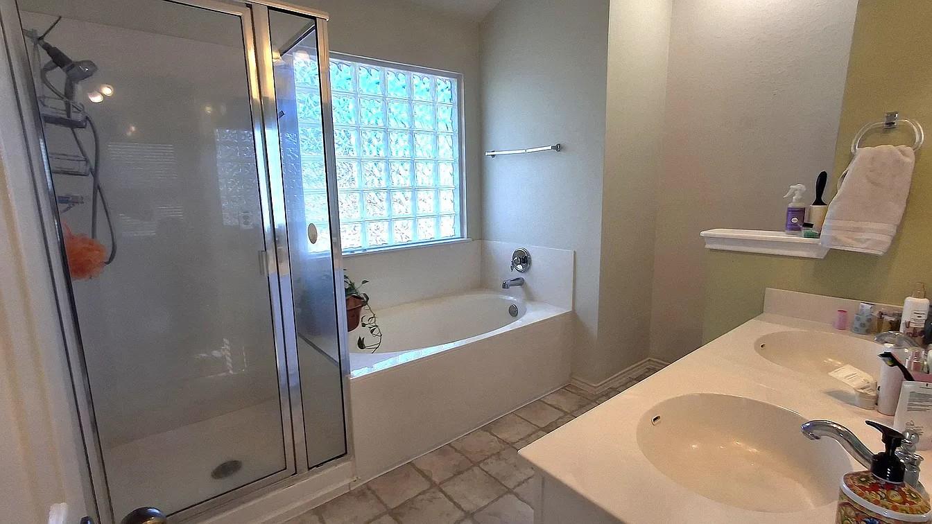 10322 Maydelle Drive Austin TX 78748