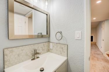 6906 Lovely Lane Austin TX 78744