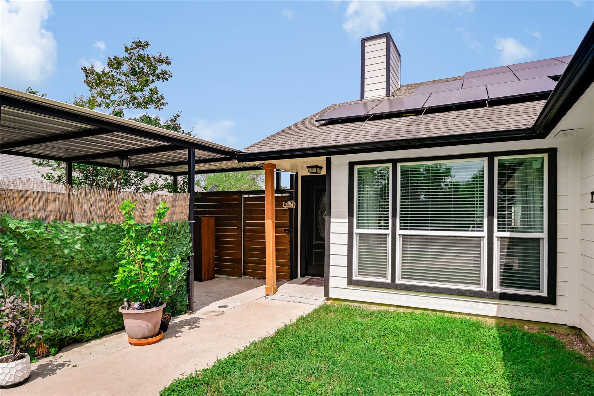 4702 Crest Oak Road Austin TX 78744