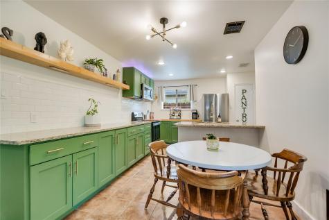 4702 Crest Oak Road Austin TX 78744