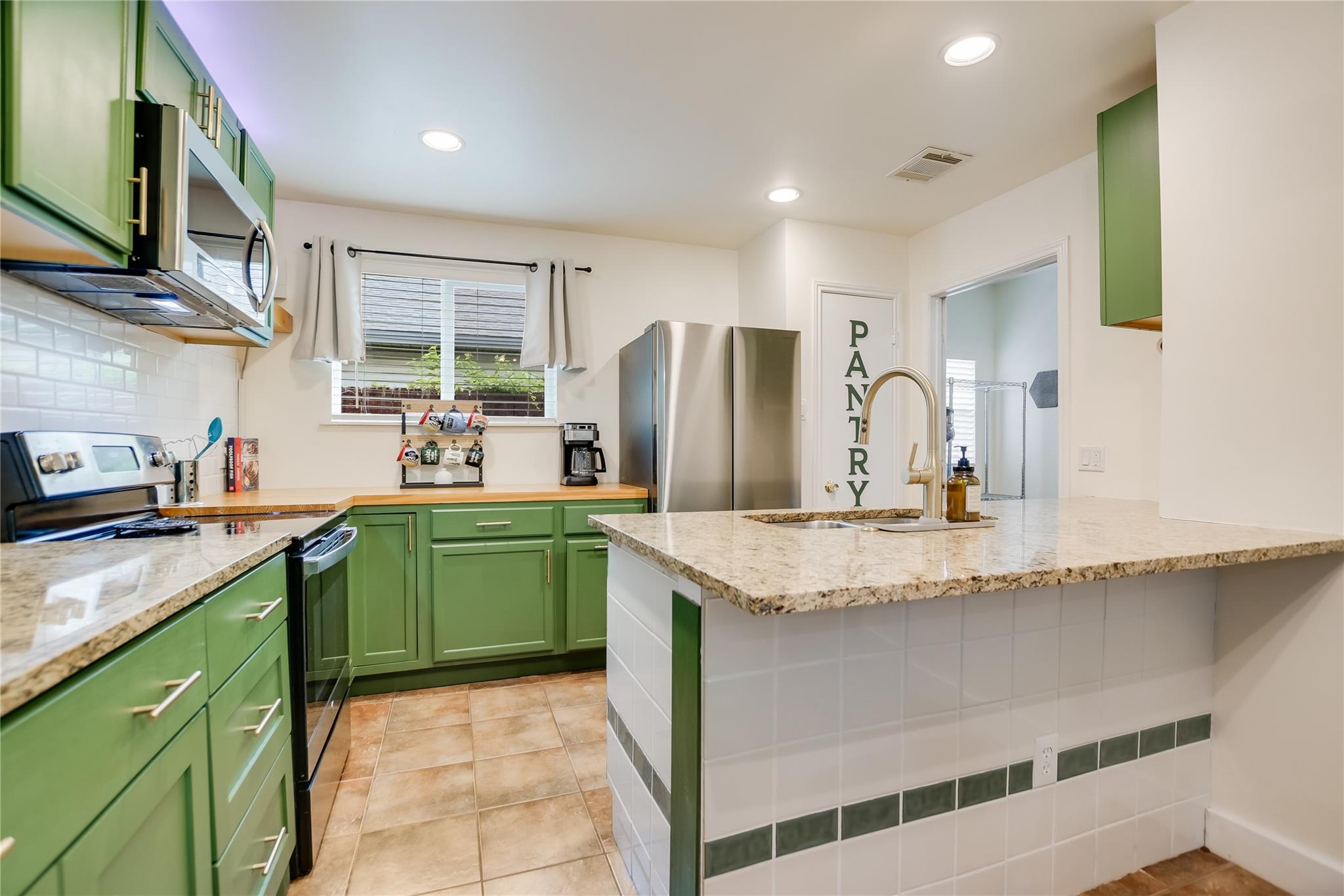 4702 Crest Oak Road Austin TX 78744