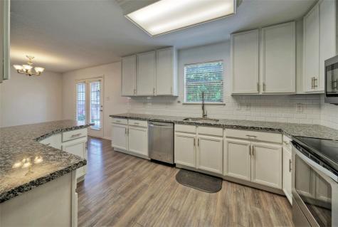 140 Plum Path Kyle TX 78640