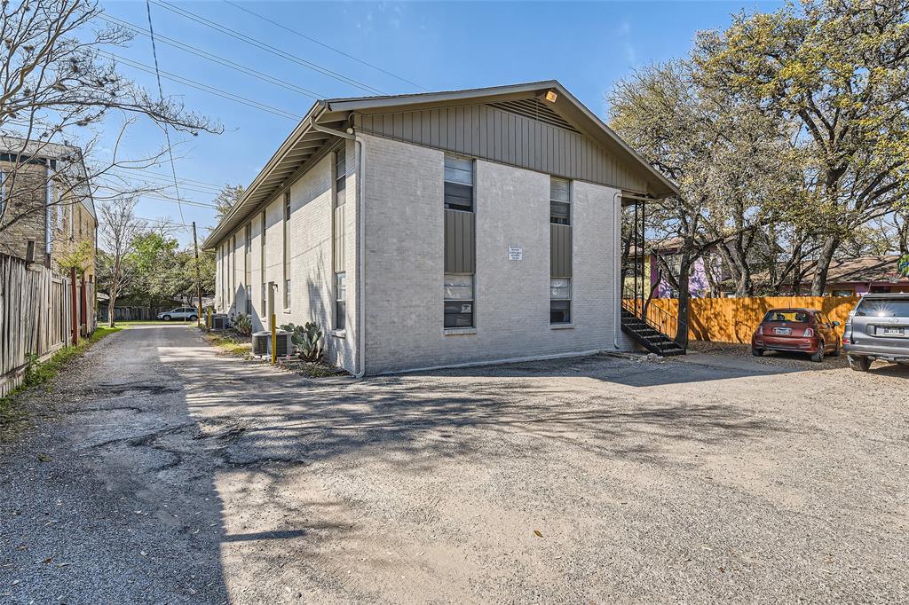 2411 S 5th Street Austin TX 78704