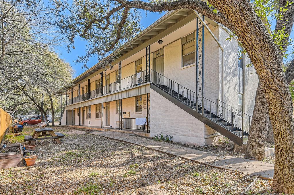 2411 S 5th Street Austin TX 78704