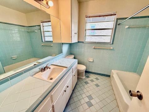 2411 S 5th Street Austin TX 78704