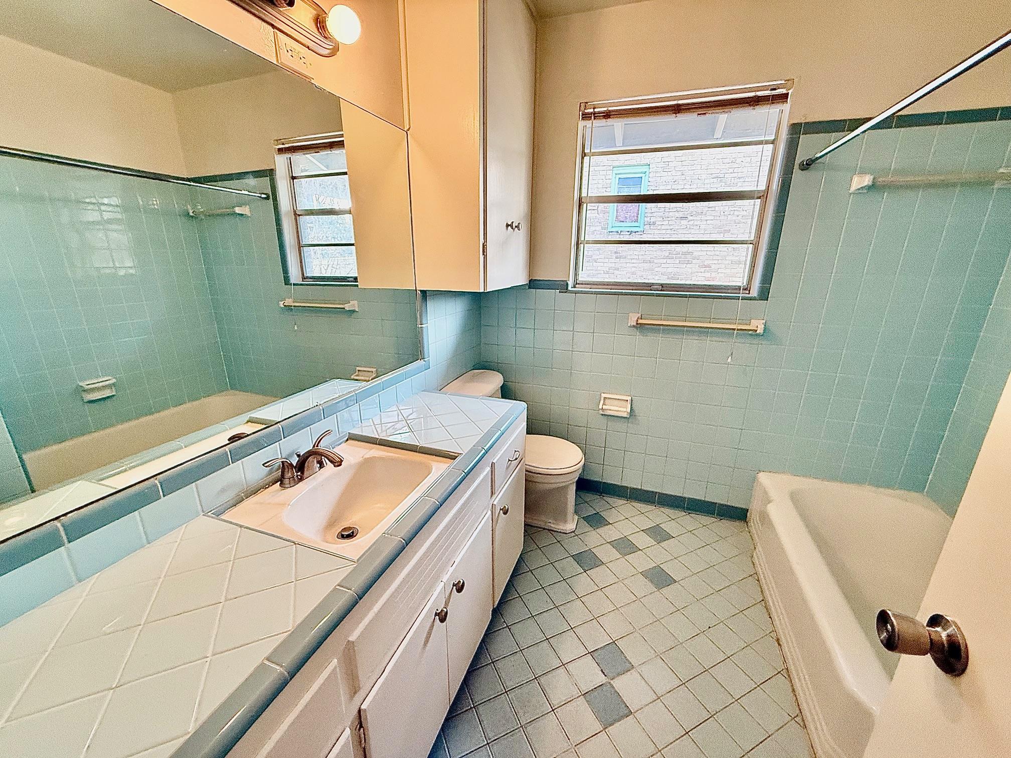 2411 S 5th Street Austin TX 78704