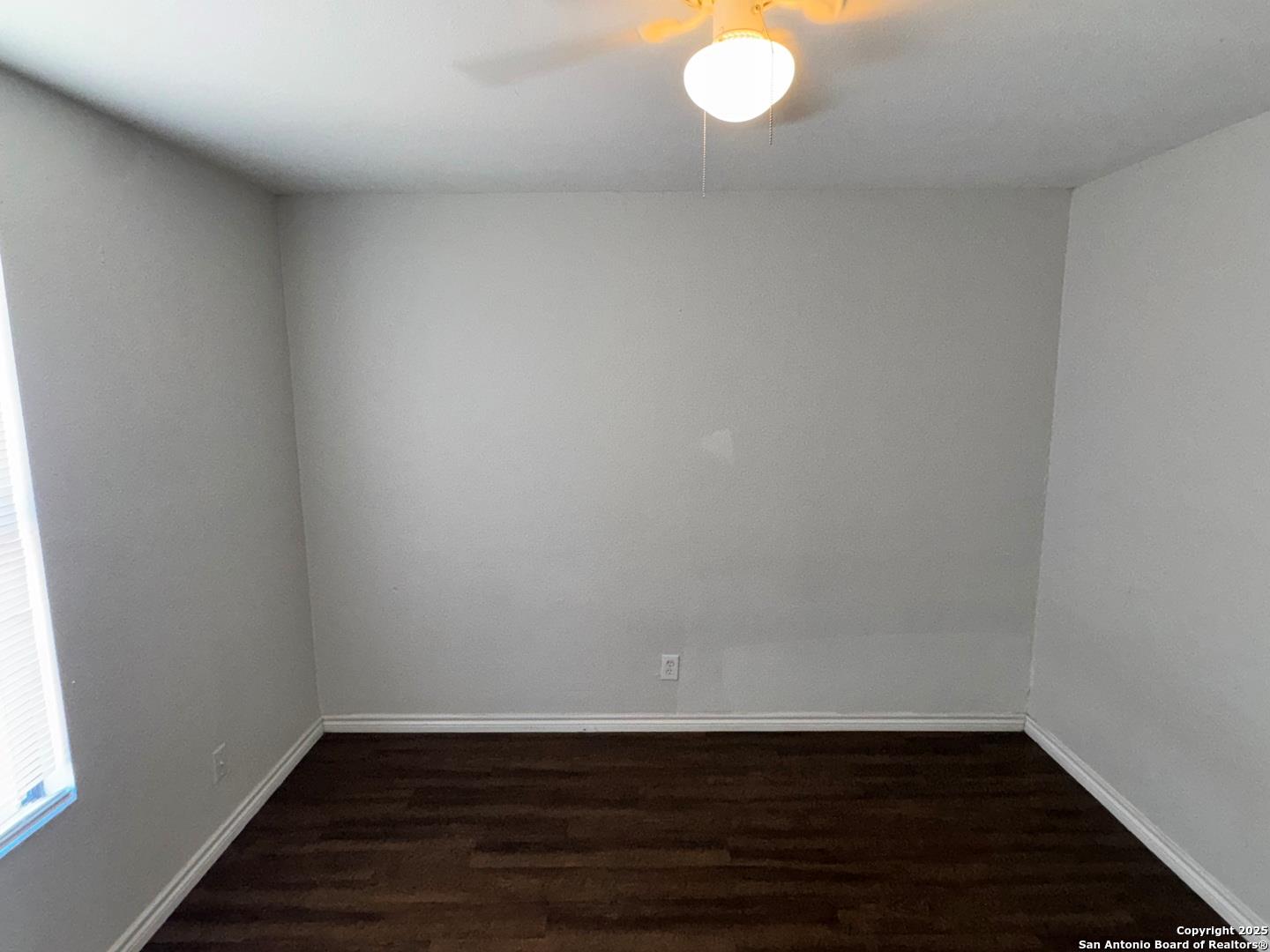 830 W Hutchins Place San Antonio TX 78221