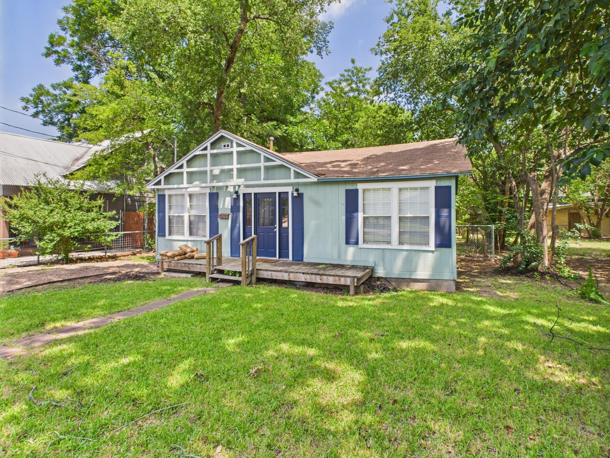 1607 S 2nd Street Austin TX 78704