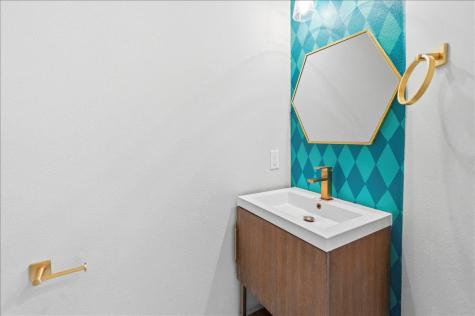 5600 Bonneville Bend Austin TX 78744