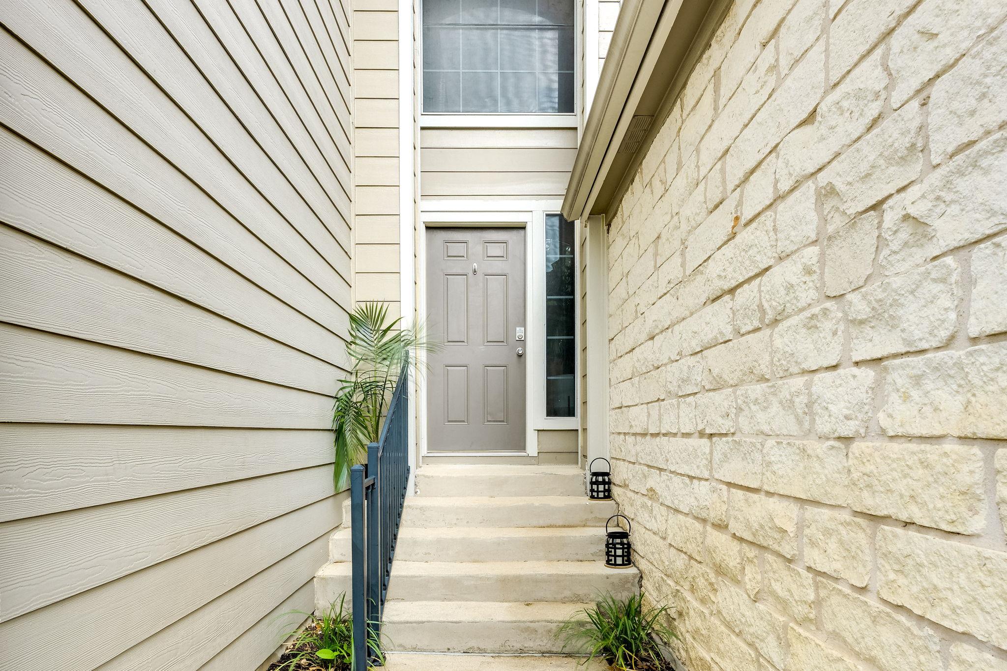 4501 Whispering Valley Drive Austin TX 78727