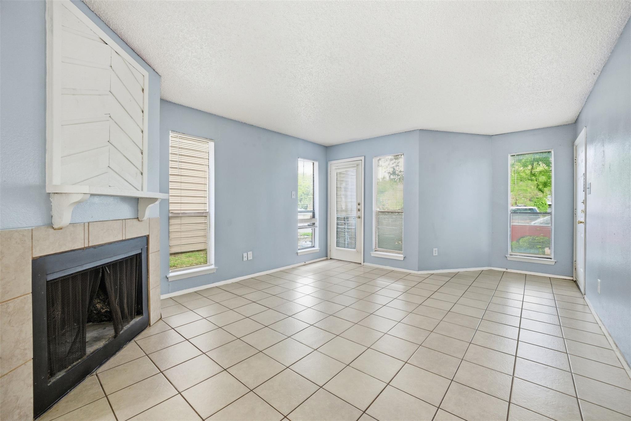 2009 W Loop Austin TX 78758